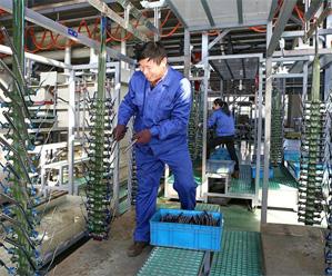 岱美汽車配件廠與礦山機械行業(yè) 員工體驗與行業(yè)指導
